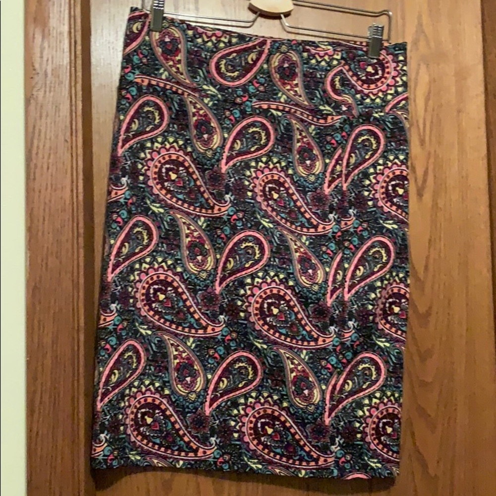 Large lularoe skirt